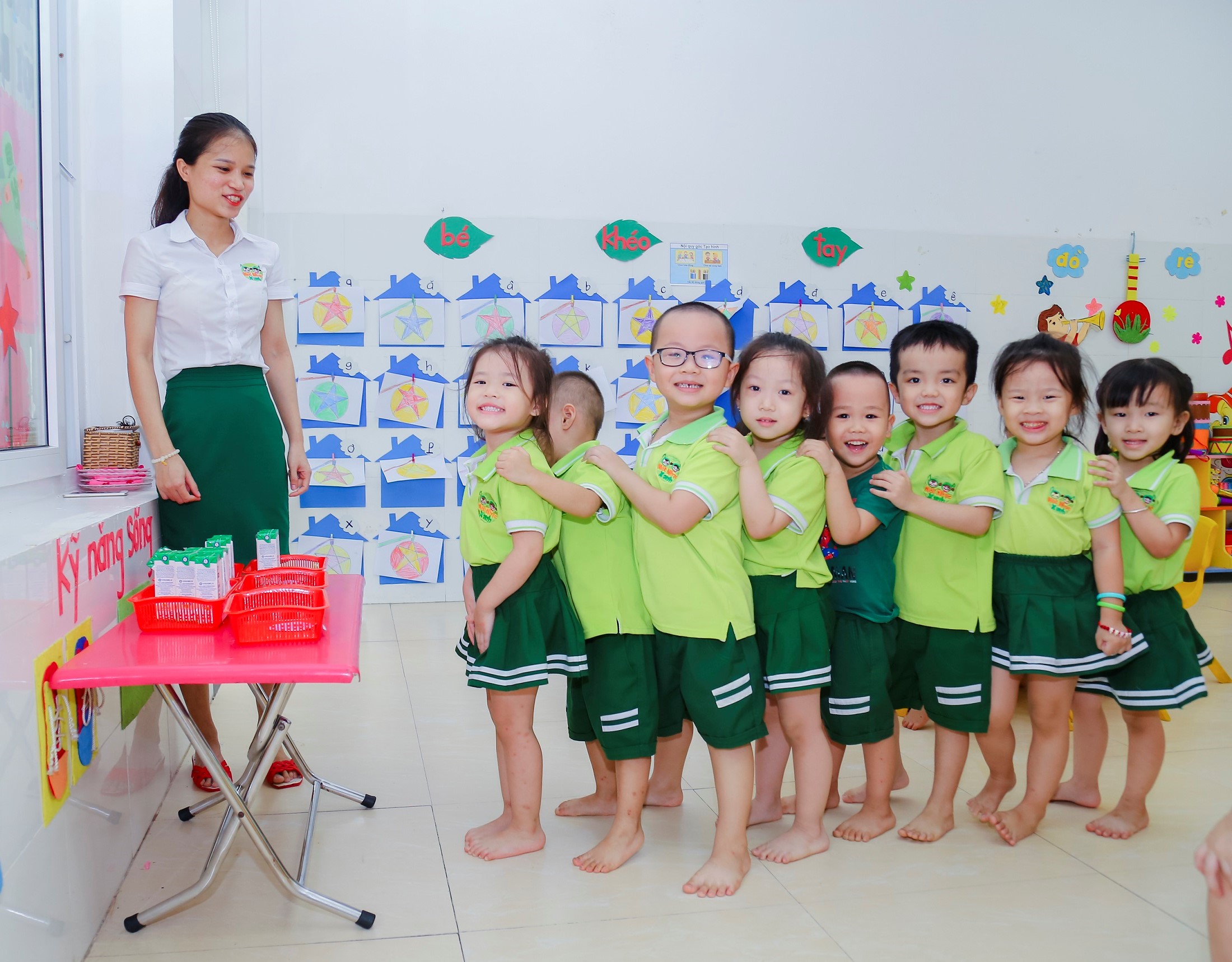 423[-]trường[-]và[-]nhóm[-]trẻ[-]tại[-]Đà[-]Nẵng[-]được[-]thụ[-]hưởng[-]chương[-]trình[-]sữa[-]học[-]đường